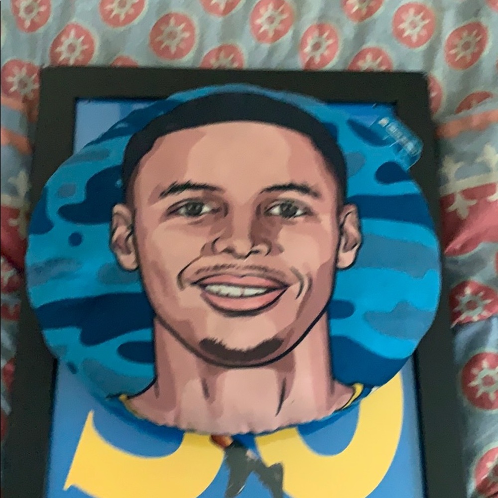 Stephen curry stuff - Picture 2 of 4